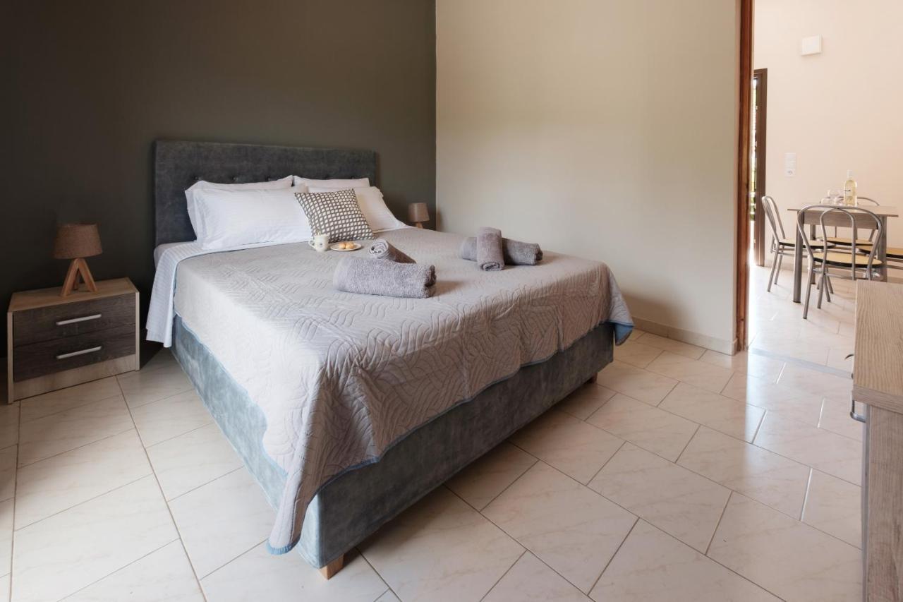 Mouzakitis Apartments 3 أريلاز المظهر الخارجي الصورة